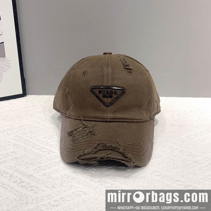 Prada Hat hm03