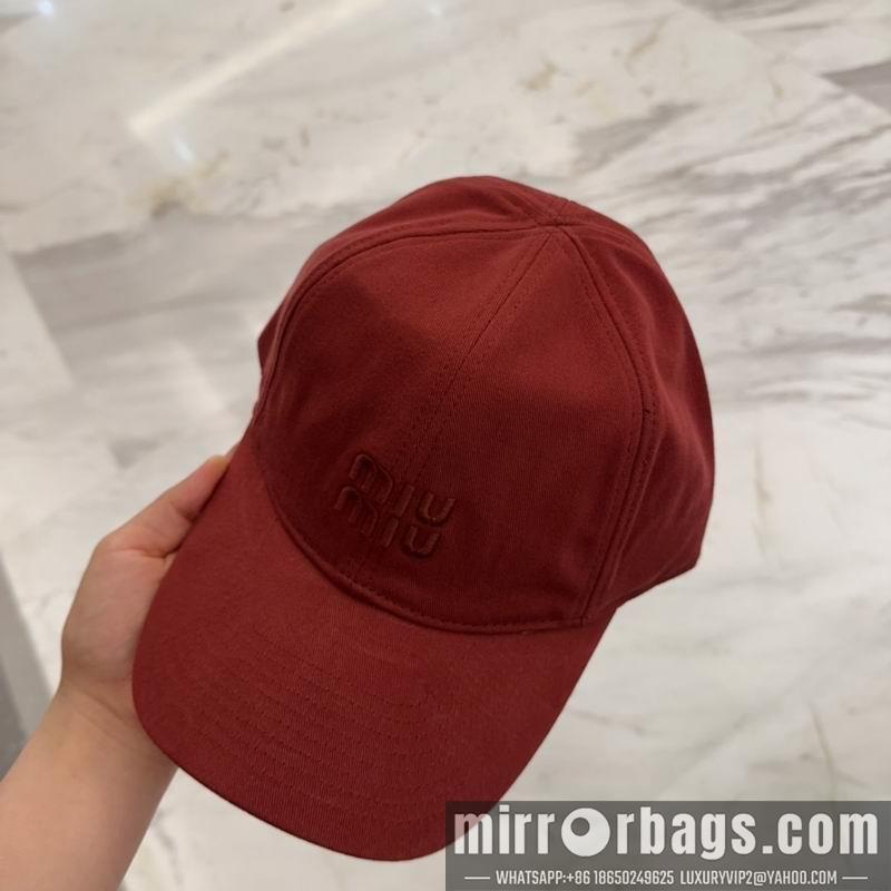 Miumiu Hat dx35