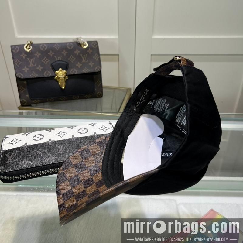 LV Hat 071305