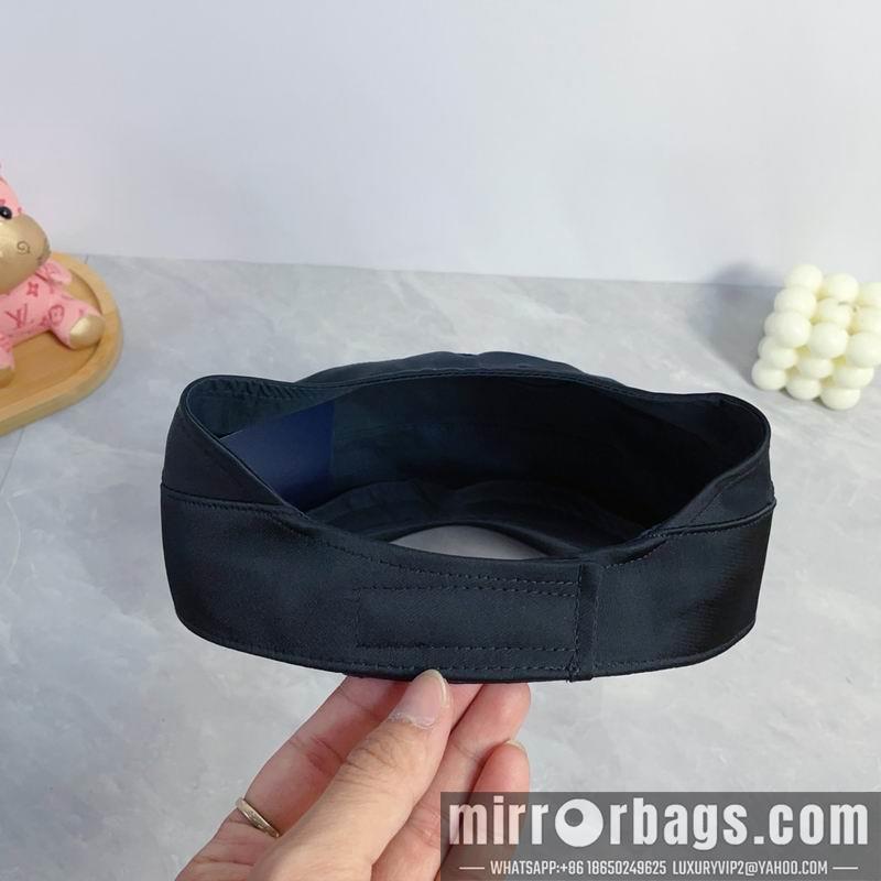 LV Hat dx40