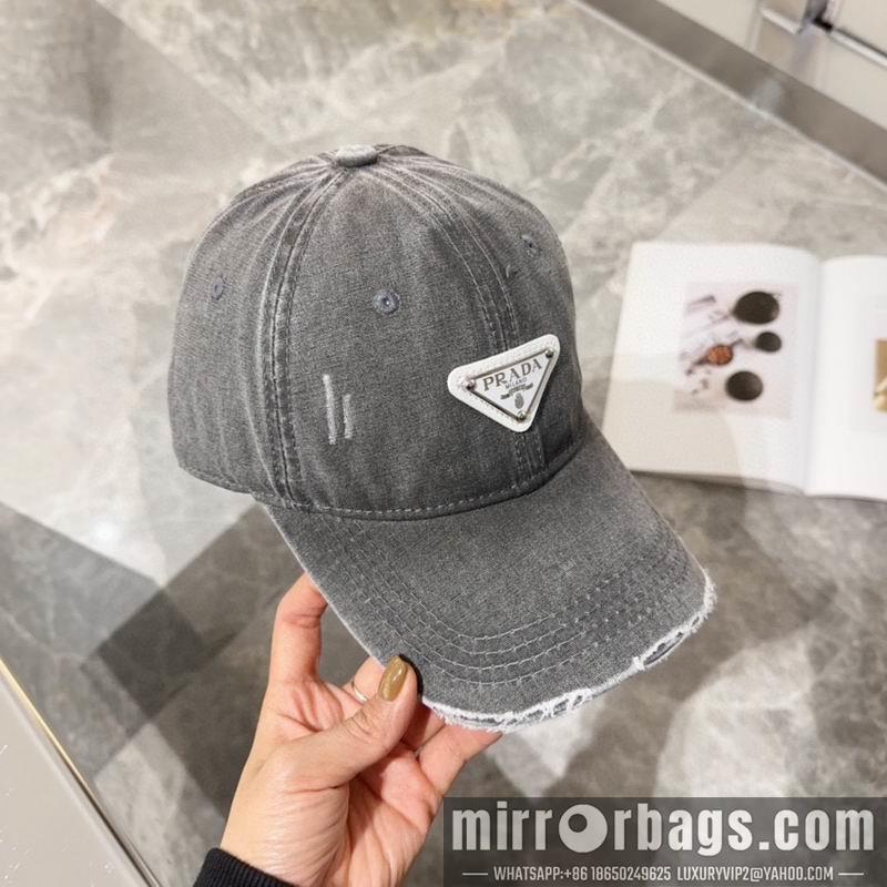 Prada Hat dx22