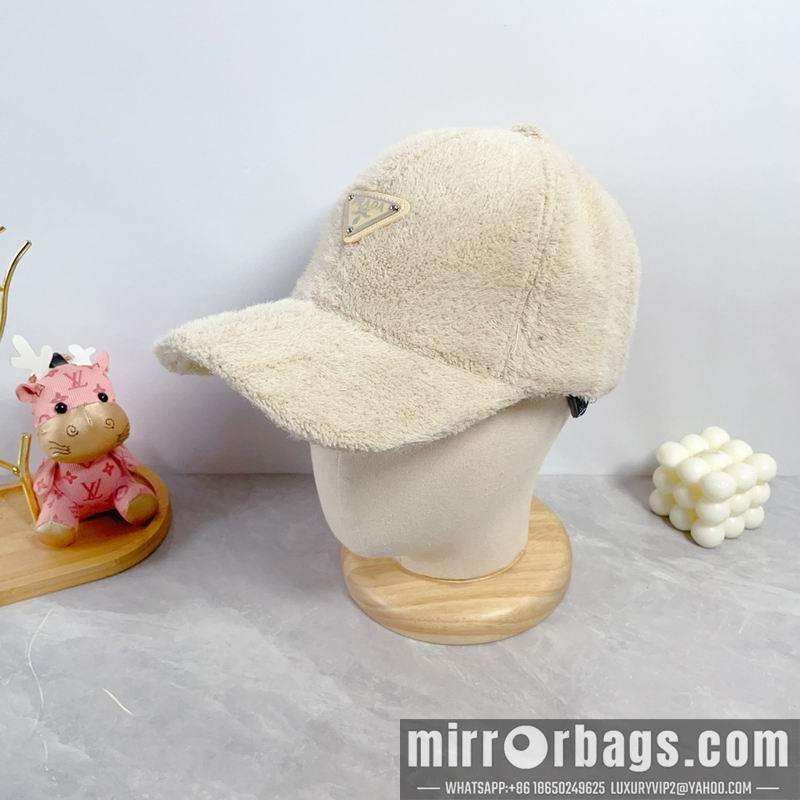 Prada Hat dx38