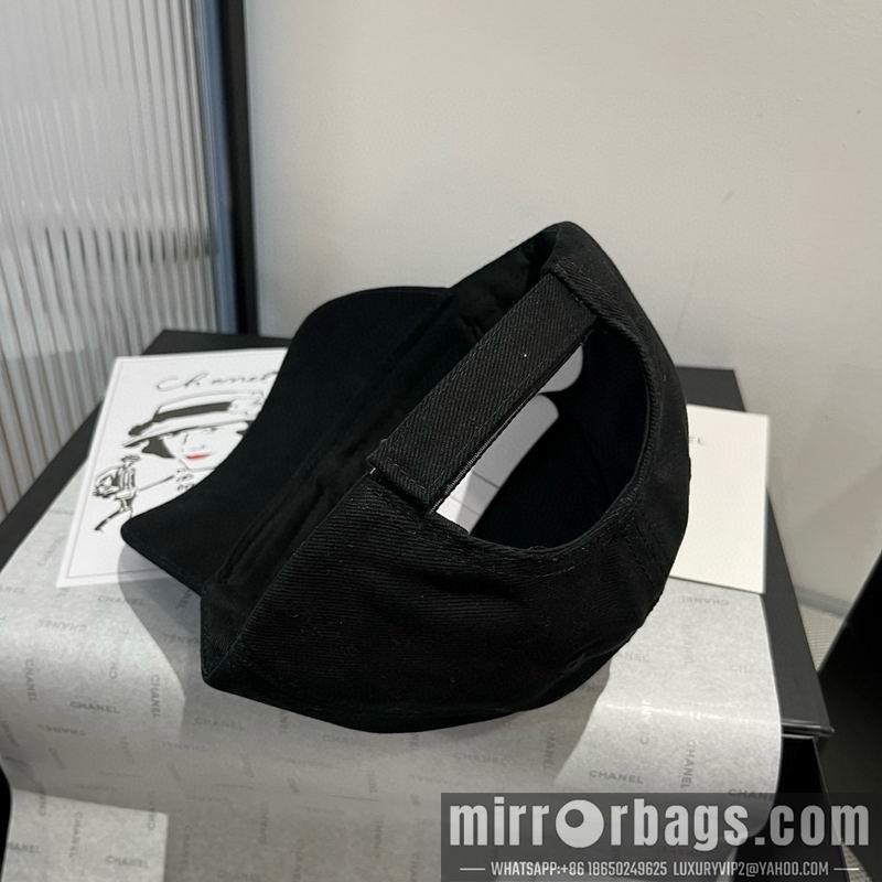 Balenciaga Hat dx42