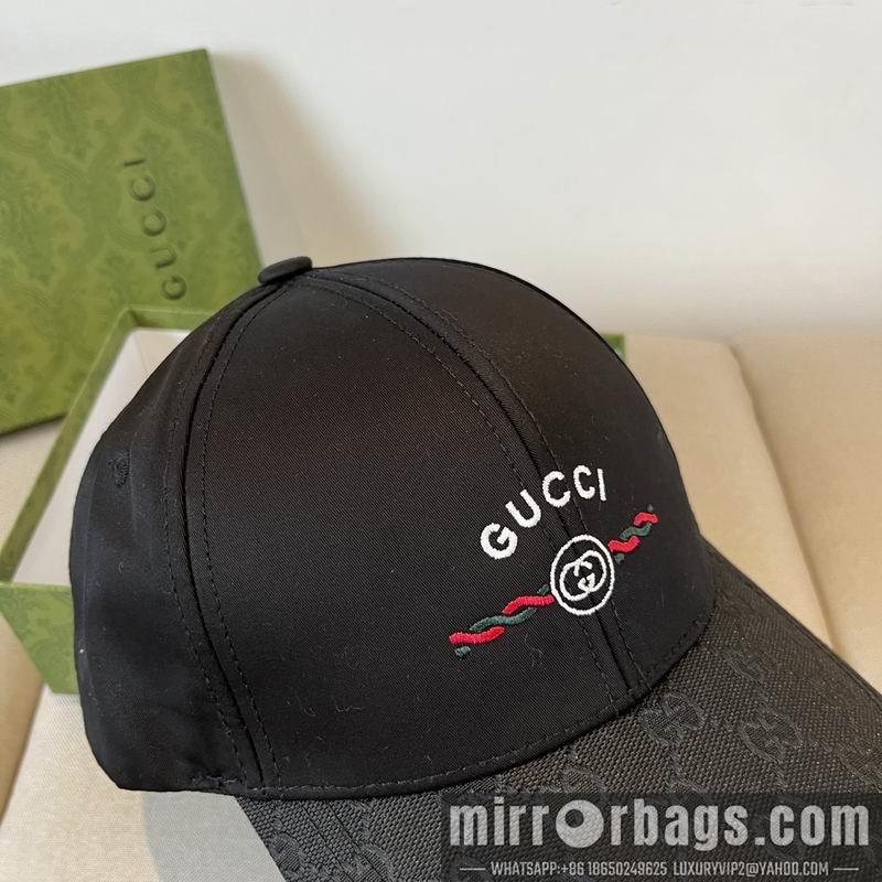 Gucci Hat dx30