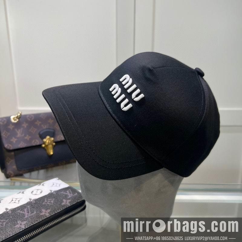 Miumiu Hat dx49