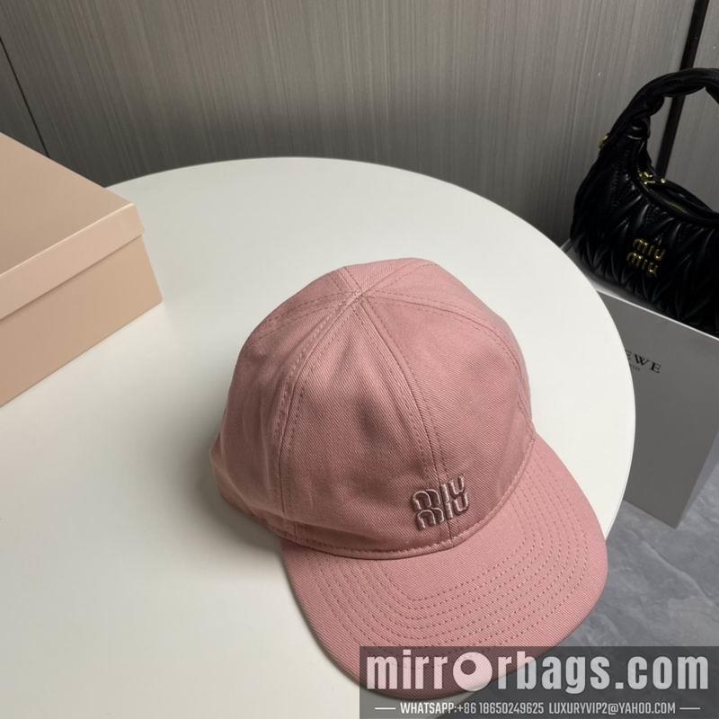 Miumiu Hat dx65