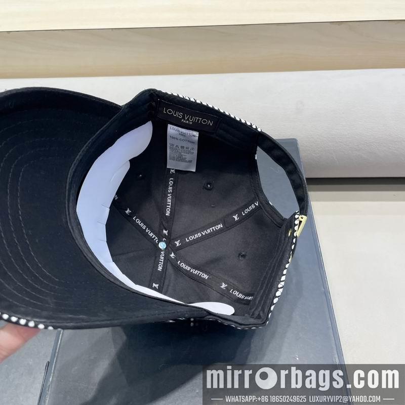 LV Hat 010403