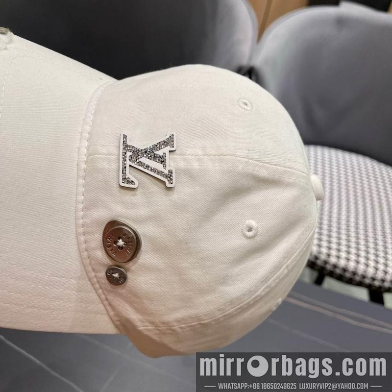 LV Hat 102802