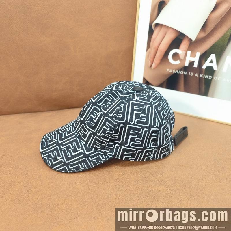 Fendi Hat dx43
