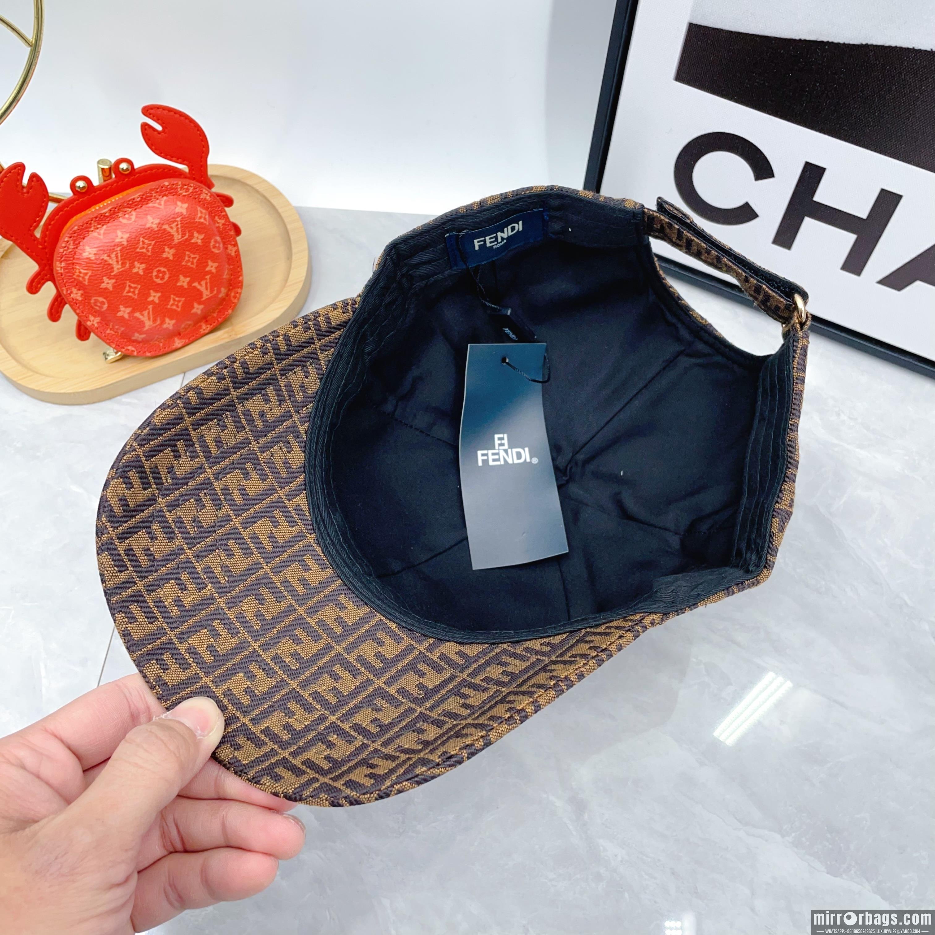 Fendi Hat dx64