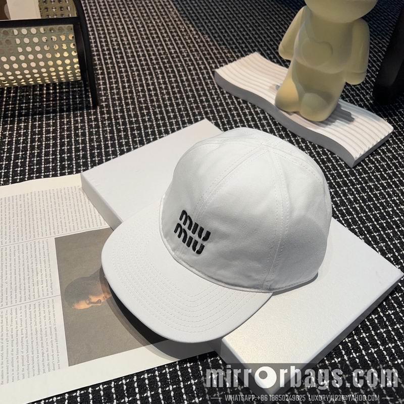 Miumiu Hat dx43