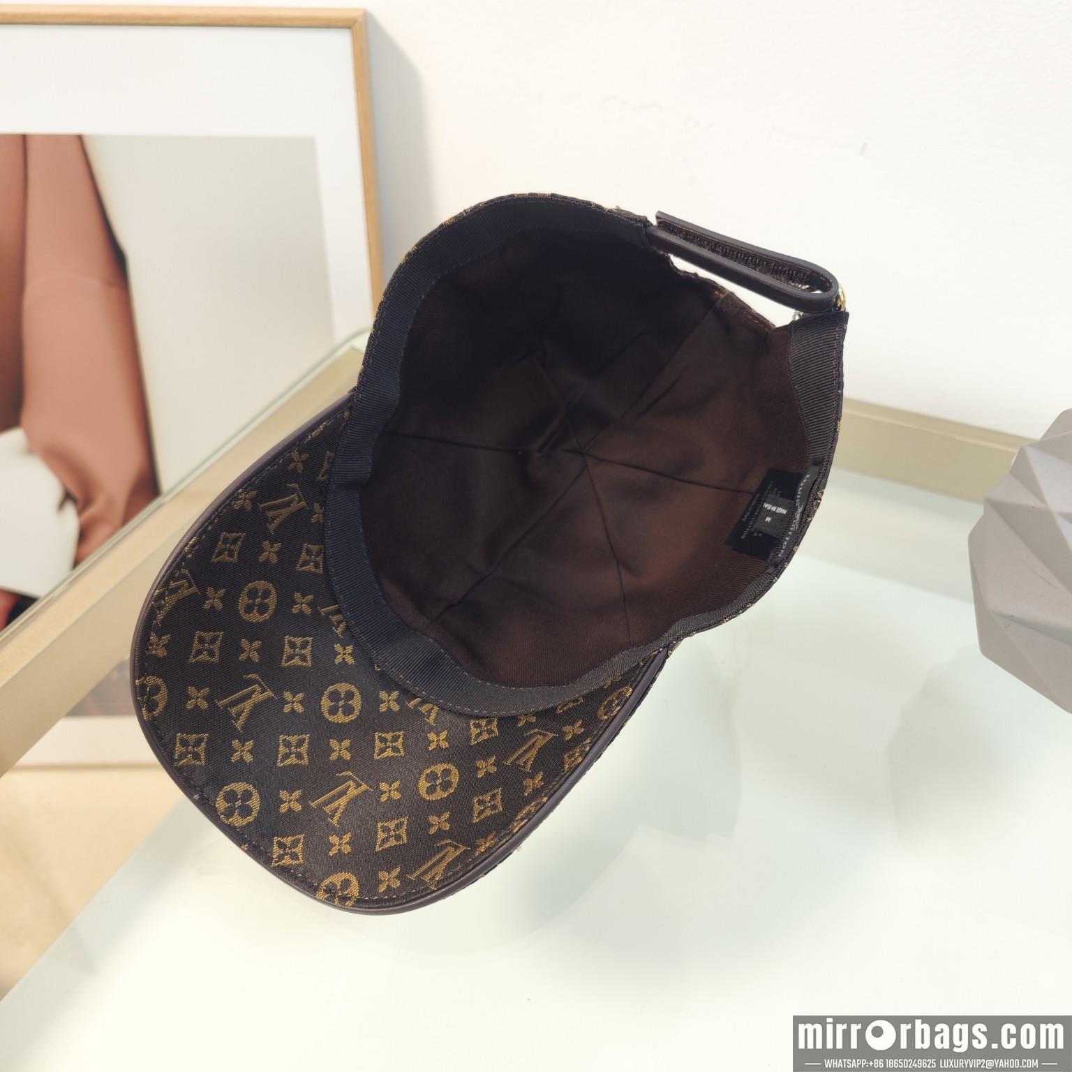 LV Hat dx120