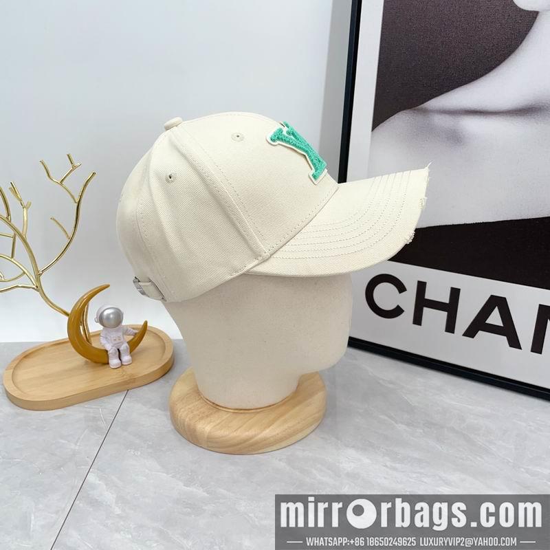 LV Hat dx158