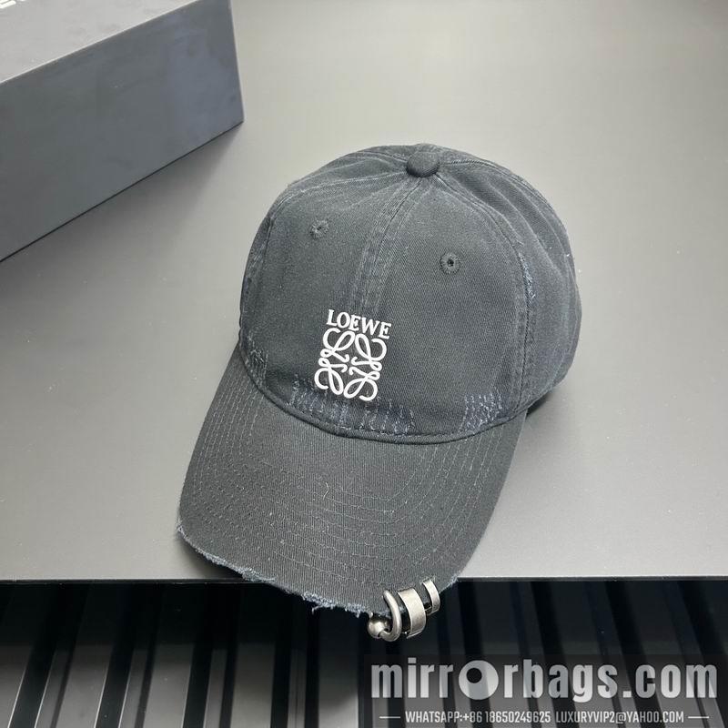 Loewe Hat dx41