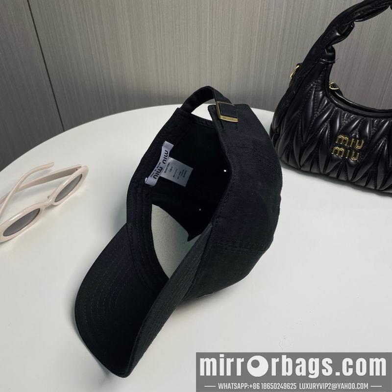 Miumiu Hat 030966