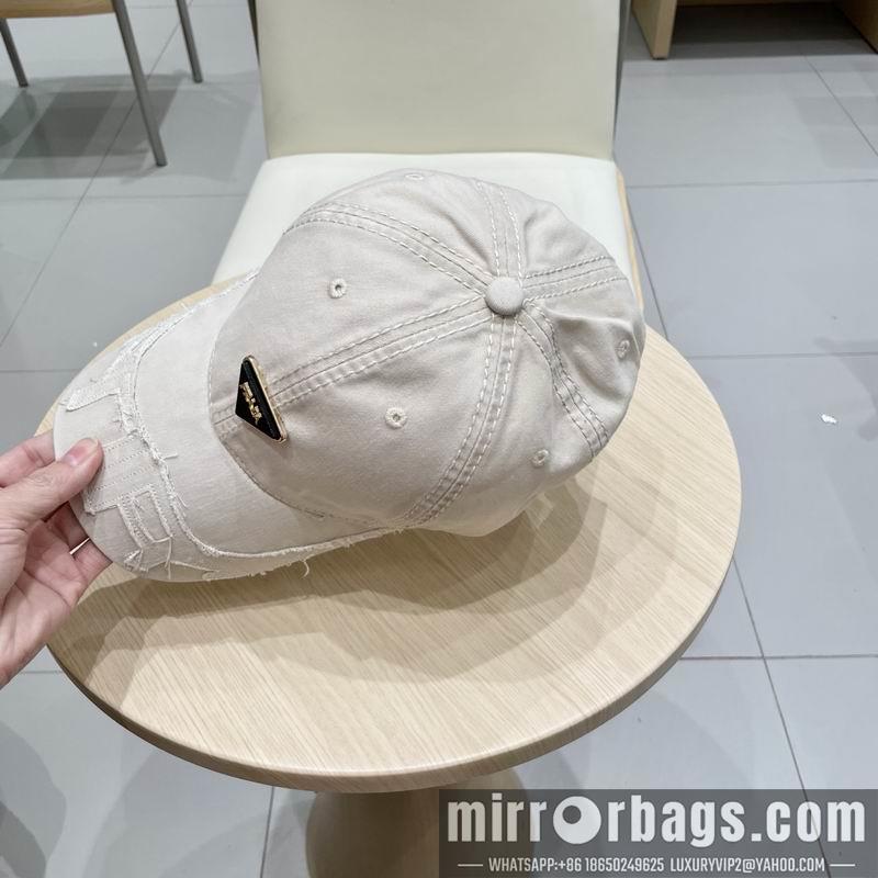Prada Hat 021002