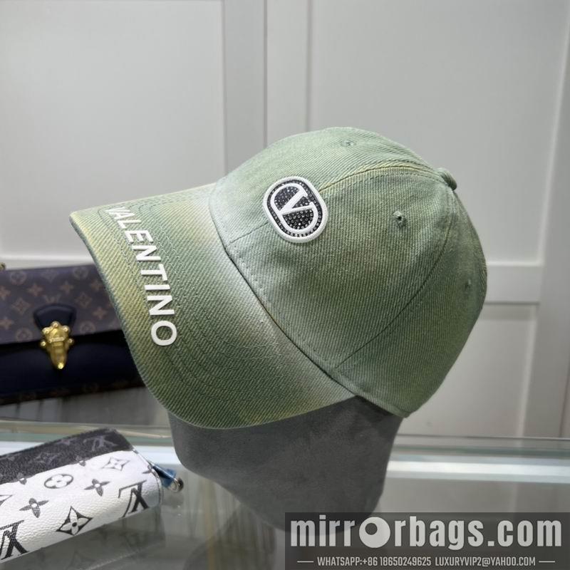 Valentino Hat dx02