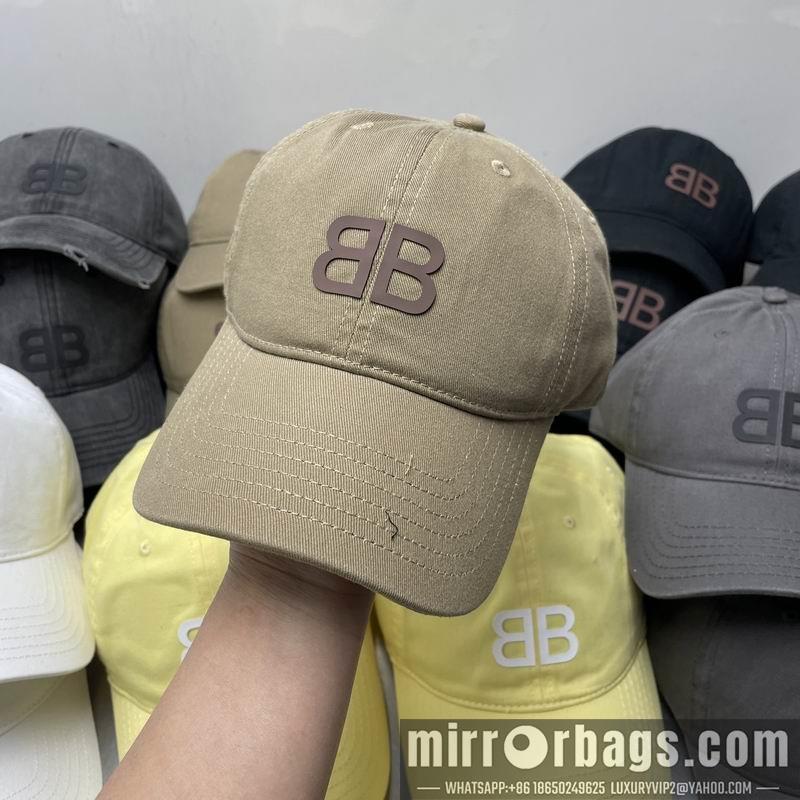 Balenciaga Hat dx60