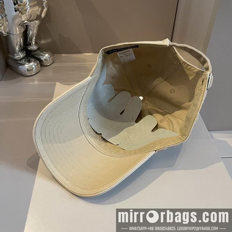 Balenciaga Hat dx17