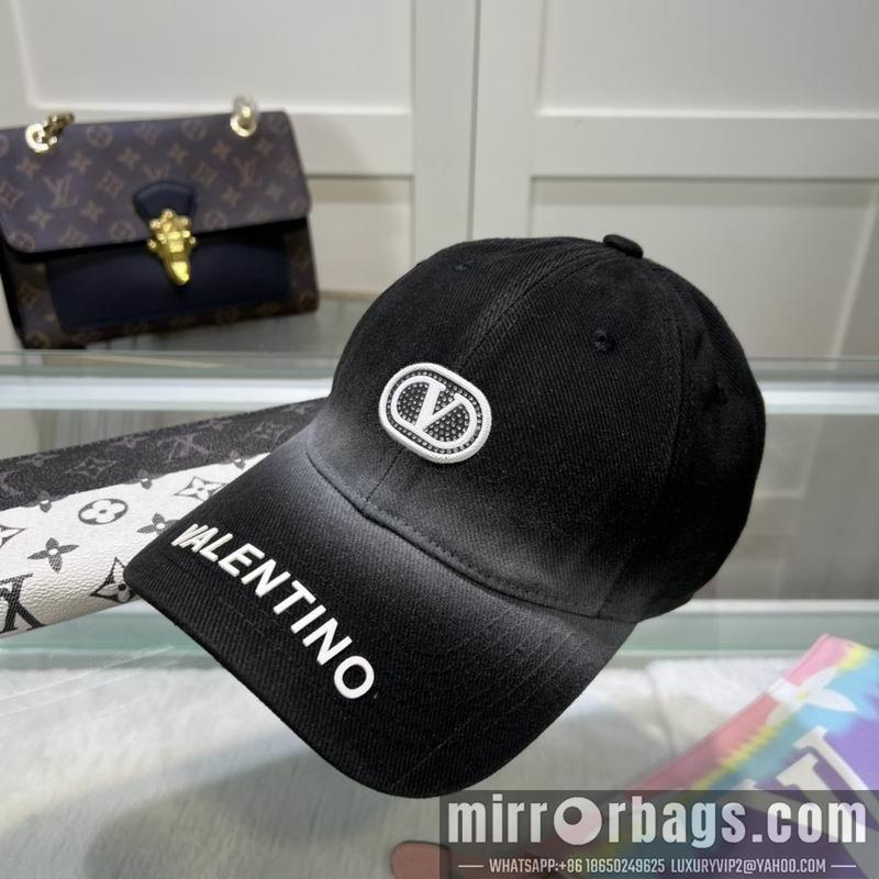 Valentino Hat dx02