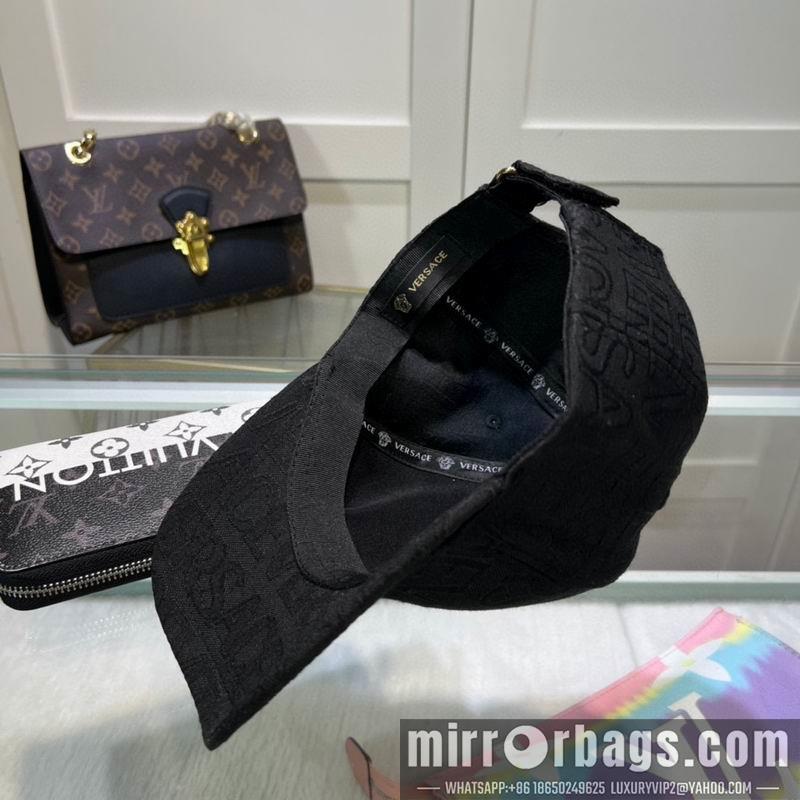 Versace Hat dx04