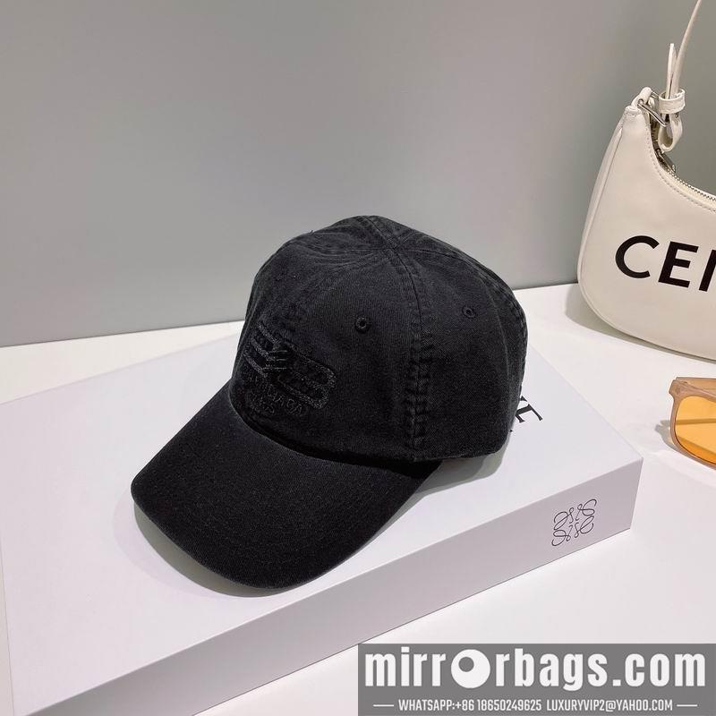 Balenciaga Hat 072203