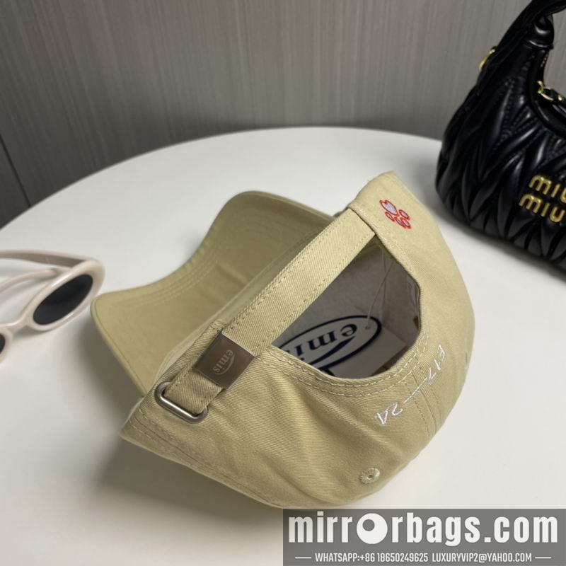 Emis Hat 121401