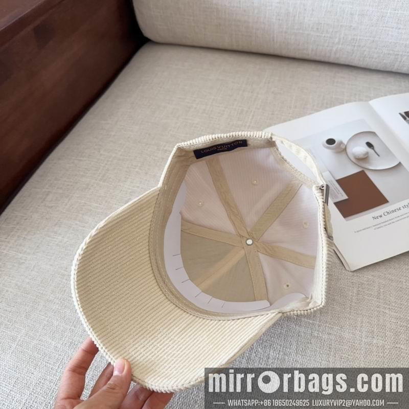 LV Hat 122802