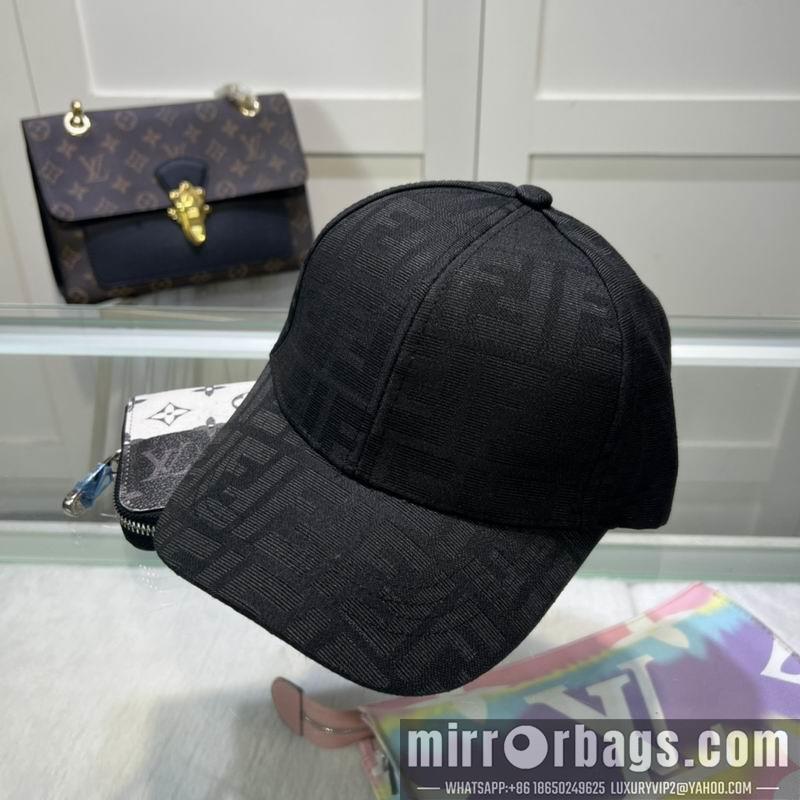 Fendi Hat dx63