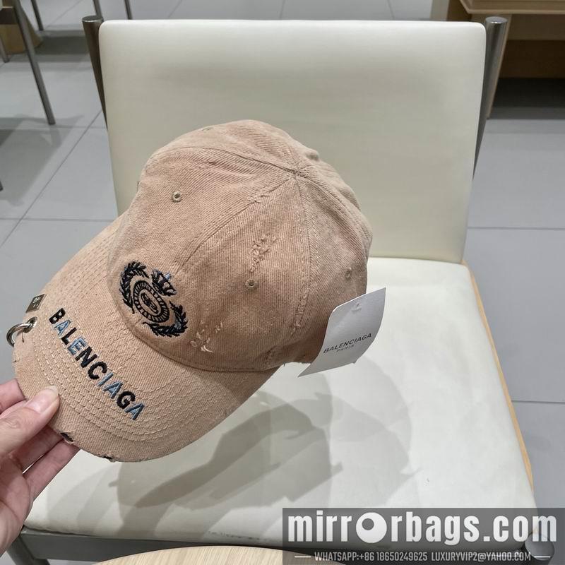 Balenciaga Hat 032001