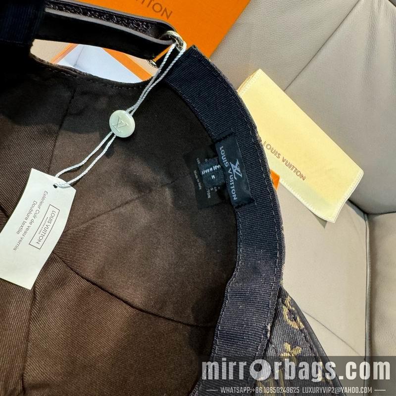 LV Hat dx119
