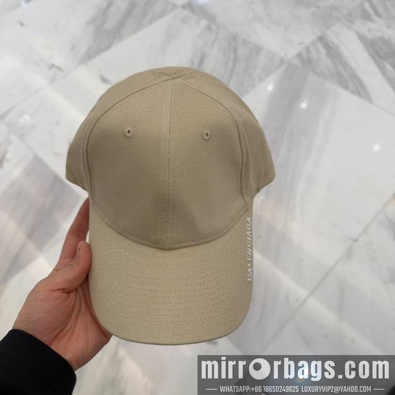 Balenciaga Hat dx70