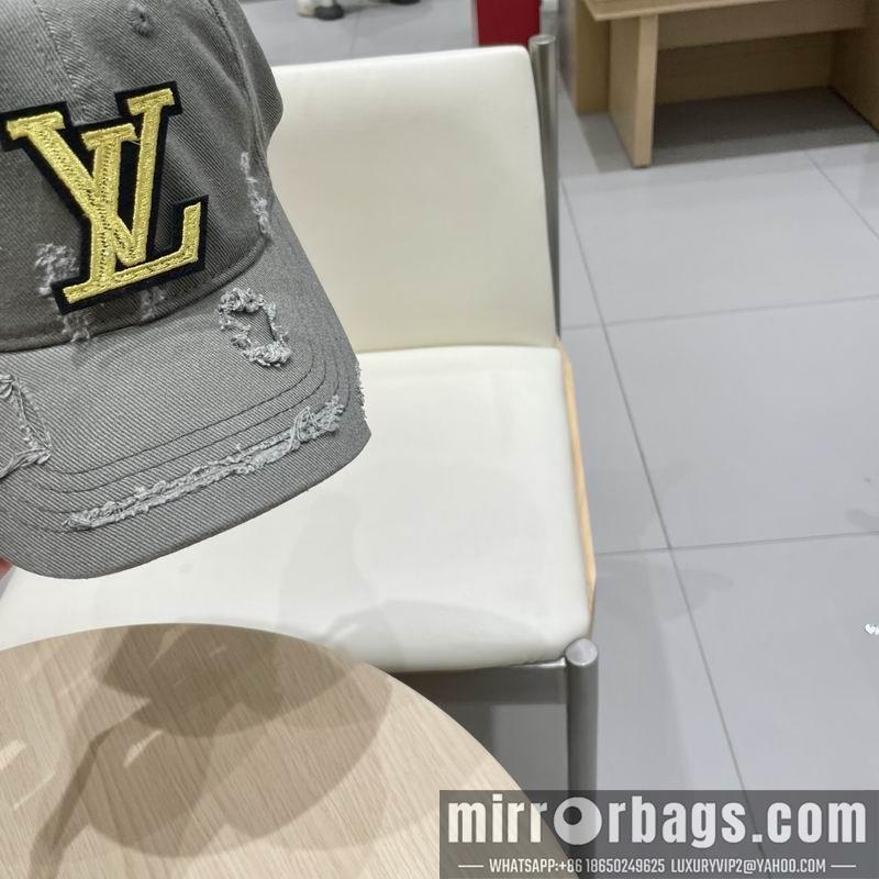 LV Hat 021004