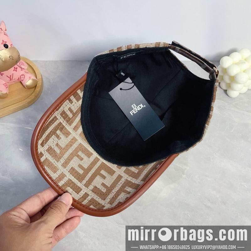 Fendi Hat dx45