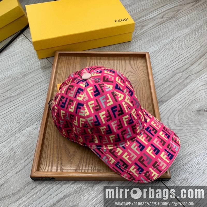 Fendi Hat dx105