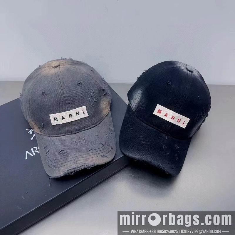 Marni Hat 041701