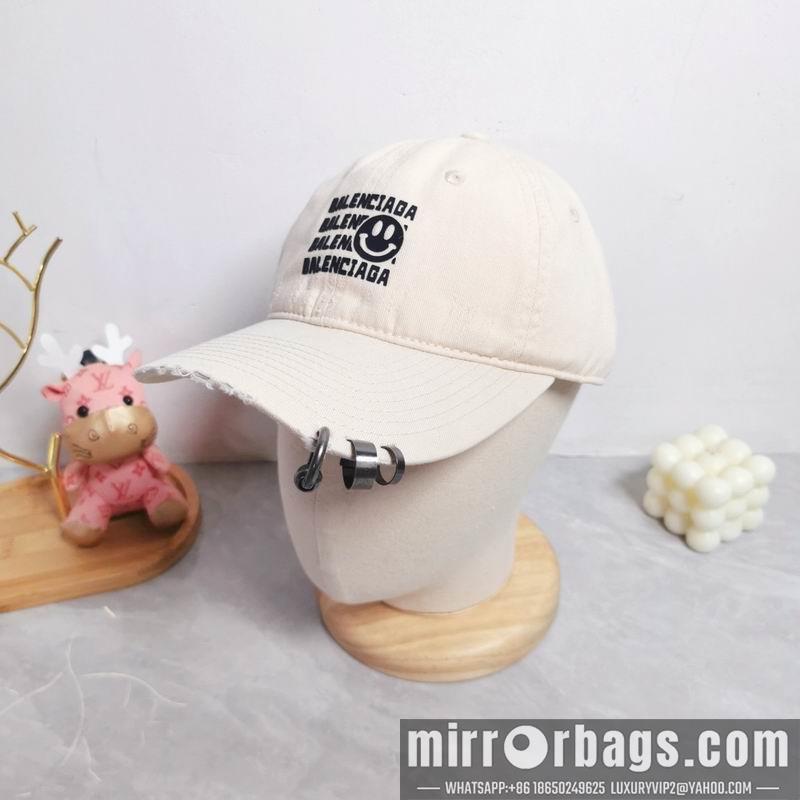 Balenciaga Hat dx18