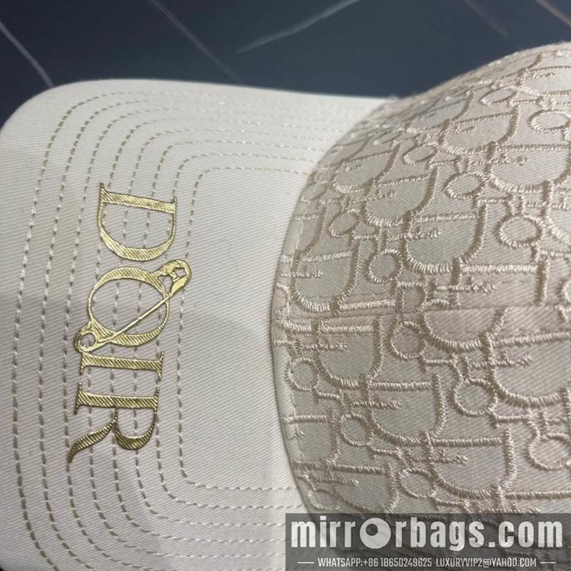 Dior Hat 083003