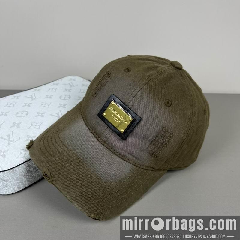DG Hat dx21