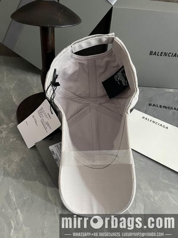 Balenciaga Hat dx41