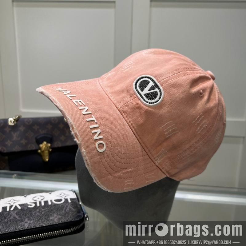 Valentino Hat 042701