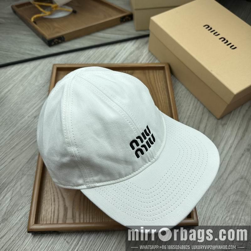 Miumiu Hat dx62