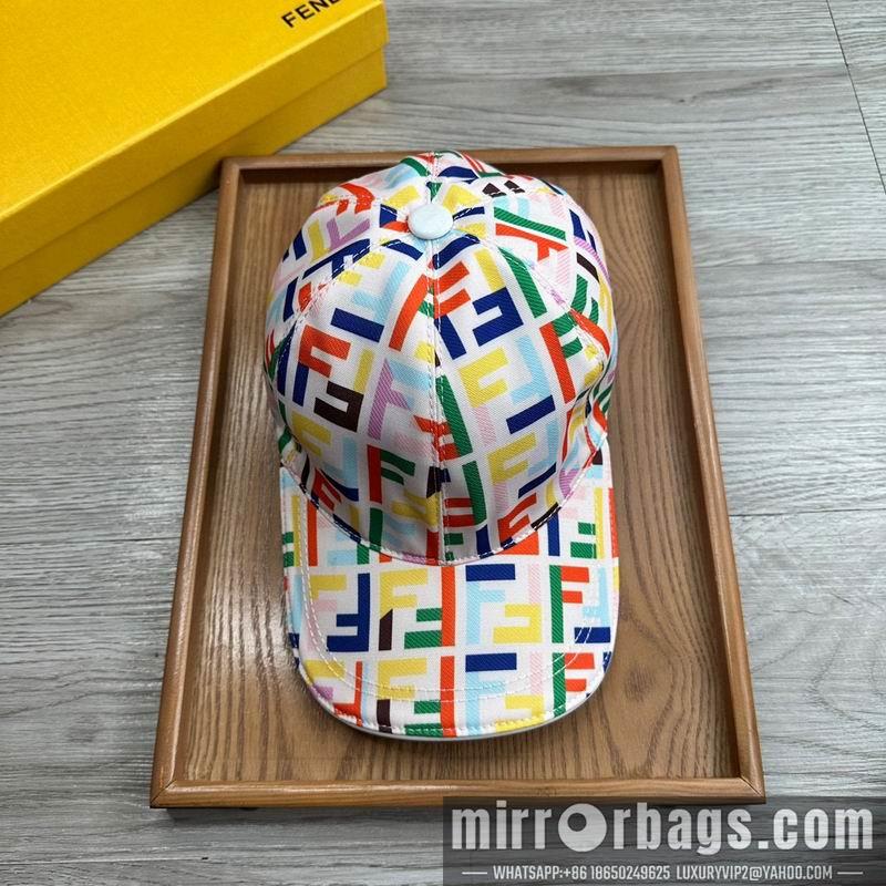 Fendi Hat dx104