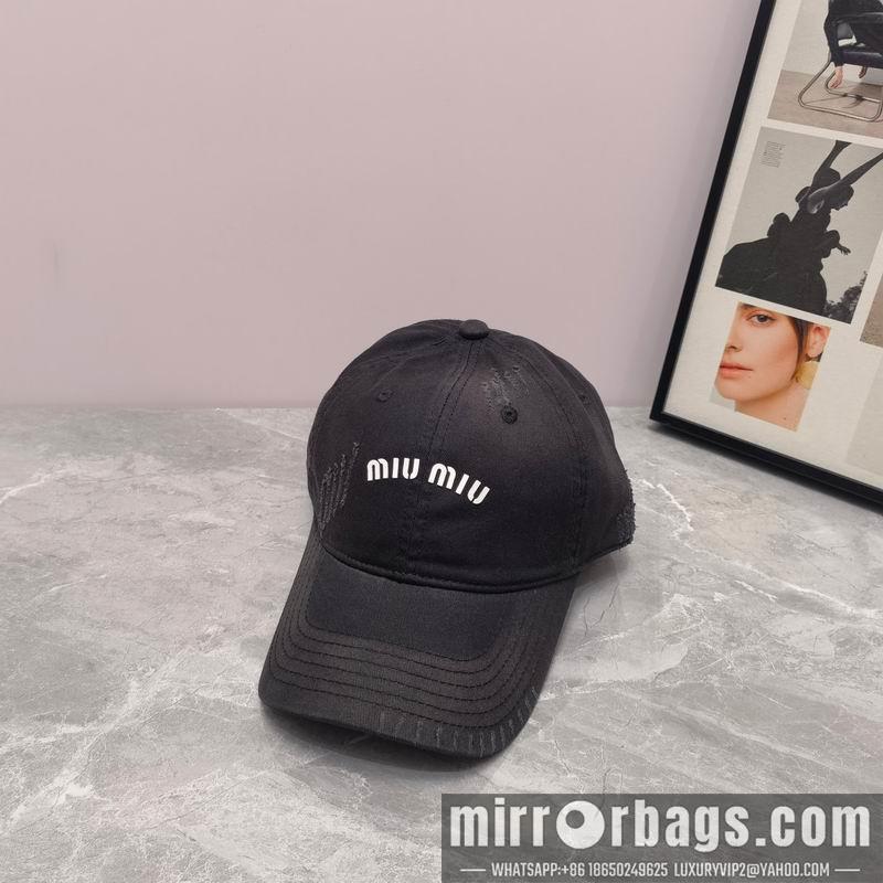 Miumiu Hat dx35