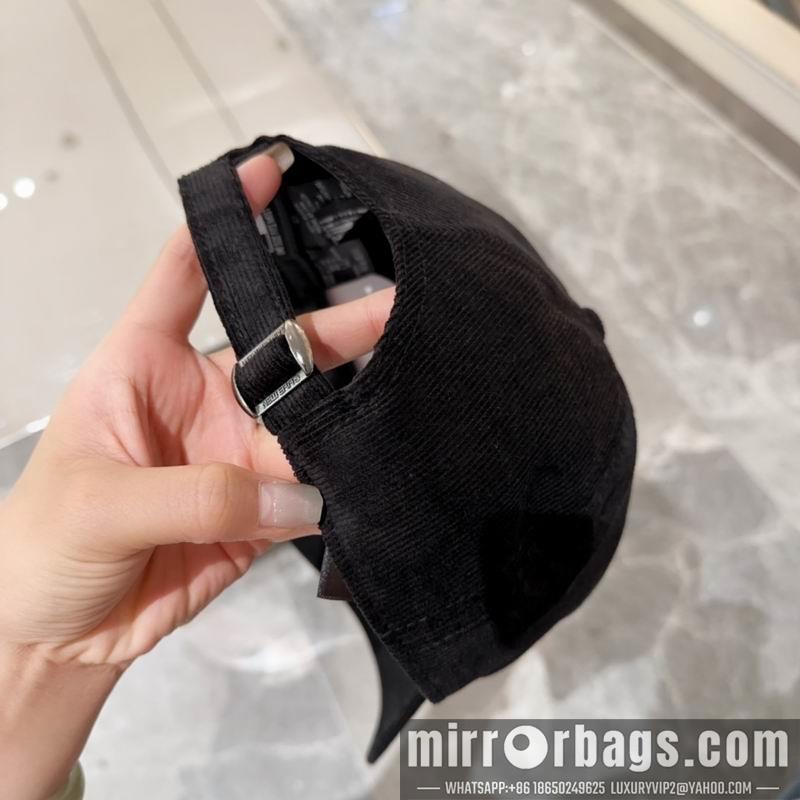 YSL Hat dx25