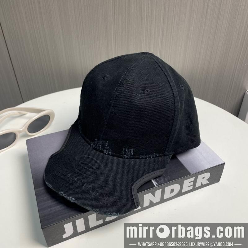 Balenciaga Hat 010401