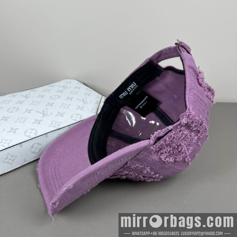 Miumiu Hat dx17