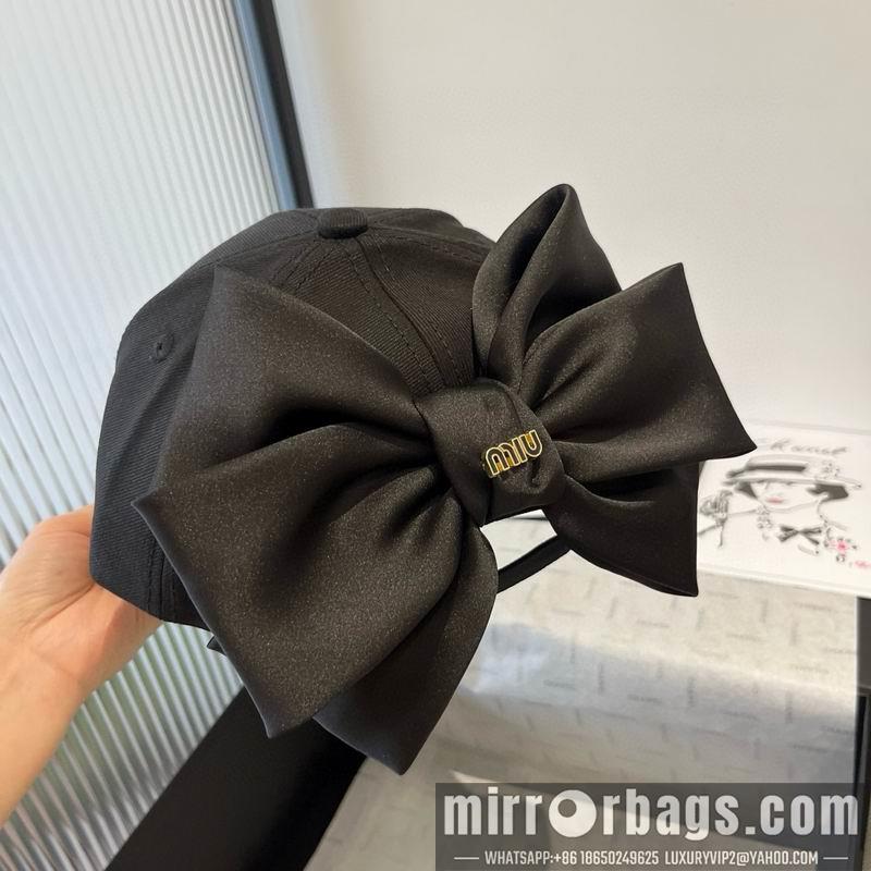 Miumiu Hat dx06