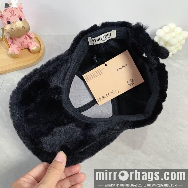 Miumiu Hat dx68
