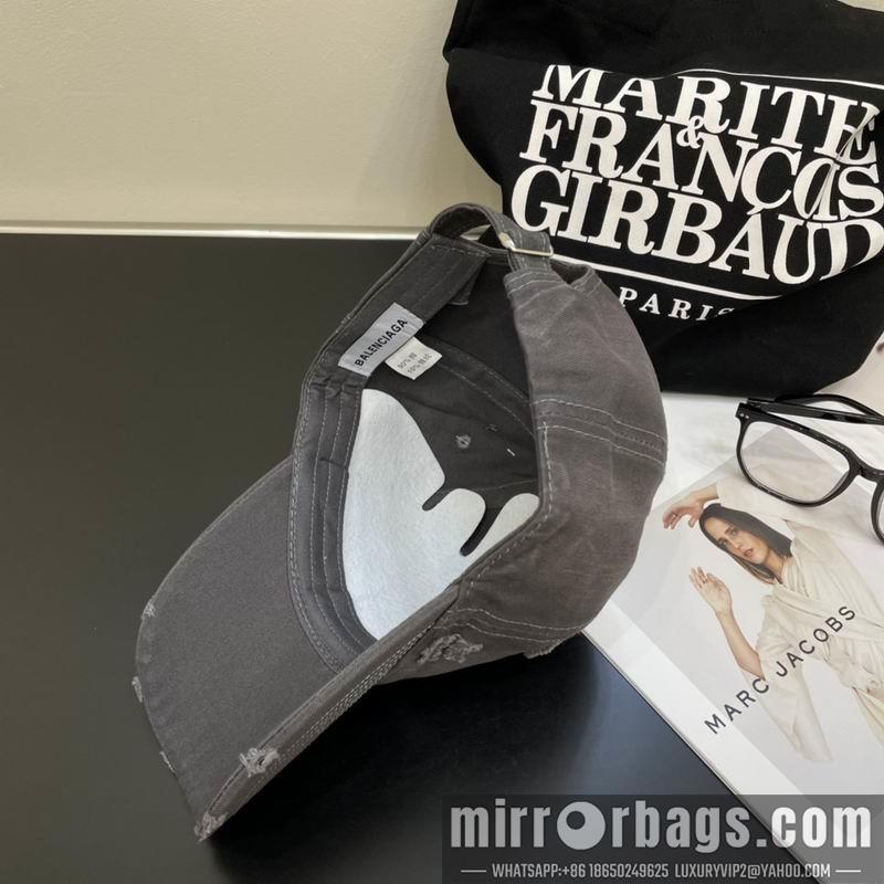 Balenciaga Hat 042701